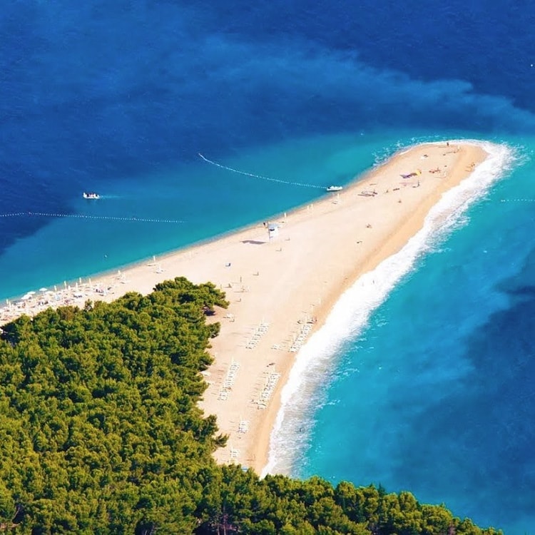 Bol, Zlatni rat - Three Caves Tour starting destination